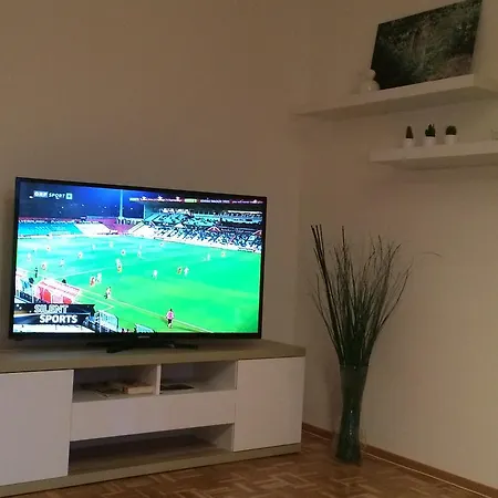 Ferienwohnung Am Straussenbuhel *
